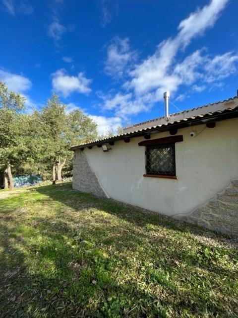 Ovostolai Cottage ฟอนนิ ภายนอก รูปภาพ